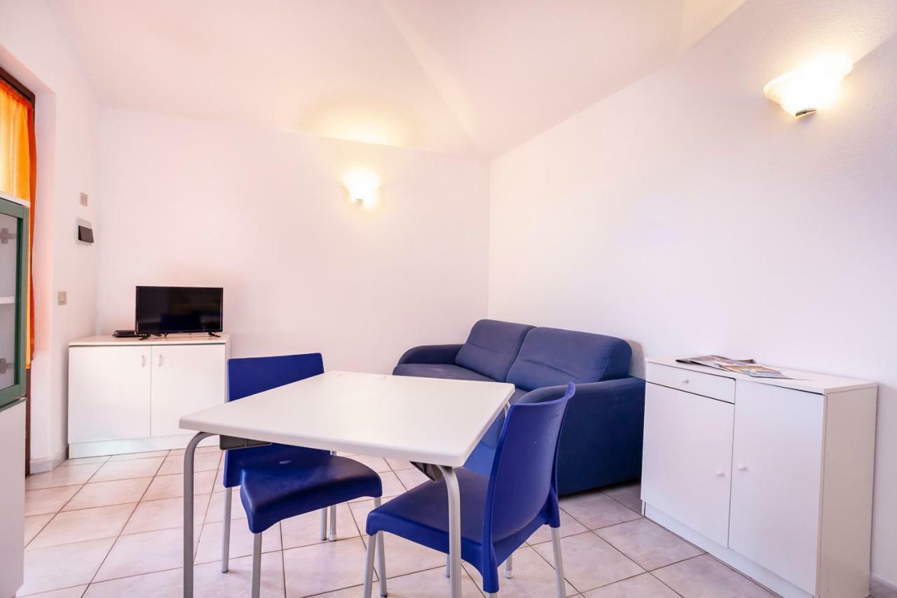 Apartamento Villino Bilo Centro San Teodoro  Exterior foto